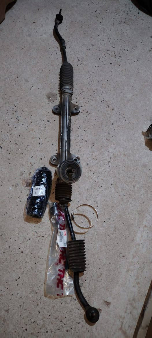 غراض صدر النترا مضلع
مشط ستيرن
قواعد دبل2 اذاين محرك2 شمعات2
السعر كلهن بـ 80
المكان بغداد الدورة تواصل *********** واتساب
