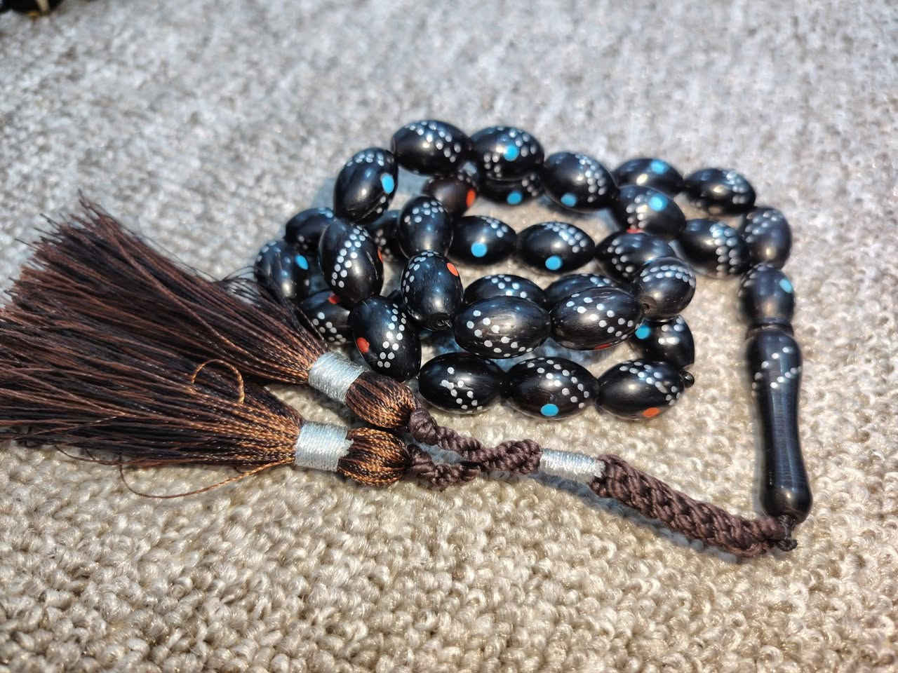 تتوفر لدينا مجموعة من السبح المميزة، بخامات ممتازة وتصاميم أنيقة تناسب جميع الأذواق.
للراغبين بالشراء أو الاستفسار يرجى التواصل عبر الرسائل الخاصة.


**إذا كنت صاحب هذا الإعلان وتريد حذفه لأي سبب، رجاءا أرسل رسالة إلى الدعم الفني**