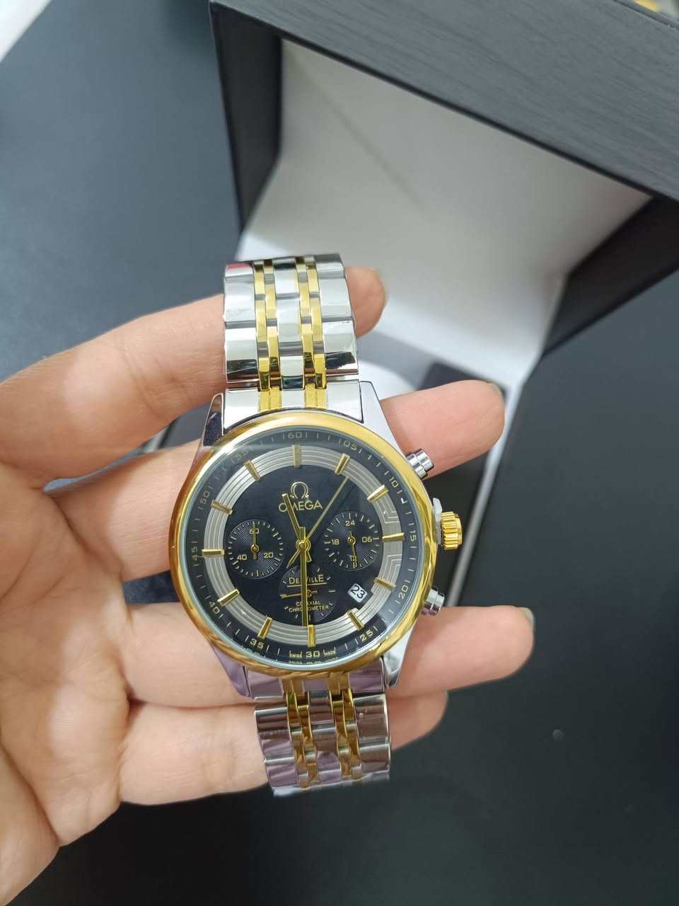 اوميكا رجالي جميع السناتر شغاله عداد شهري ضد الماء قفل فراشه كوالتي جدا


**إذا كنت صاحب هذا الإعلان وتريد حذفه لأي سبب، رجاءا أرسل رسالة إلى الدعم الفني**