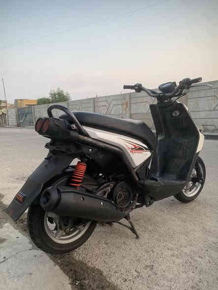 سكنس جبلي مديل 15 كفاله عامه
ماشيه 28 
مكينه مكفوله برغي ممفتوح
اكلجات رياضي شلعه معدل بطناش
استيرن رياضي
اوراق كامله
مكاني بغداد الحسينيه 
السعر 950 وبيها مجال بسيط

***********
