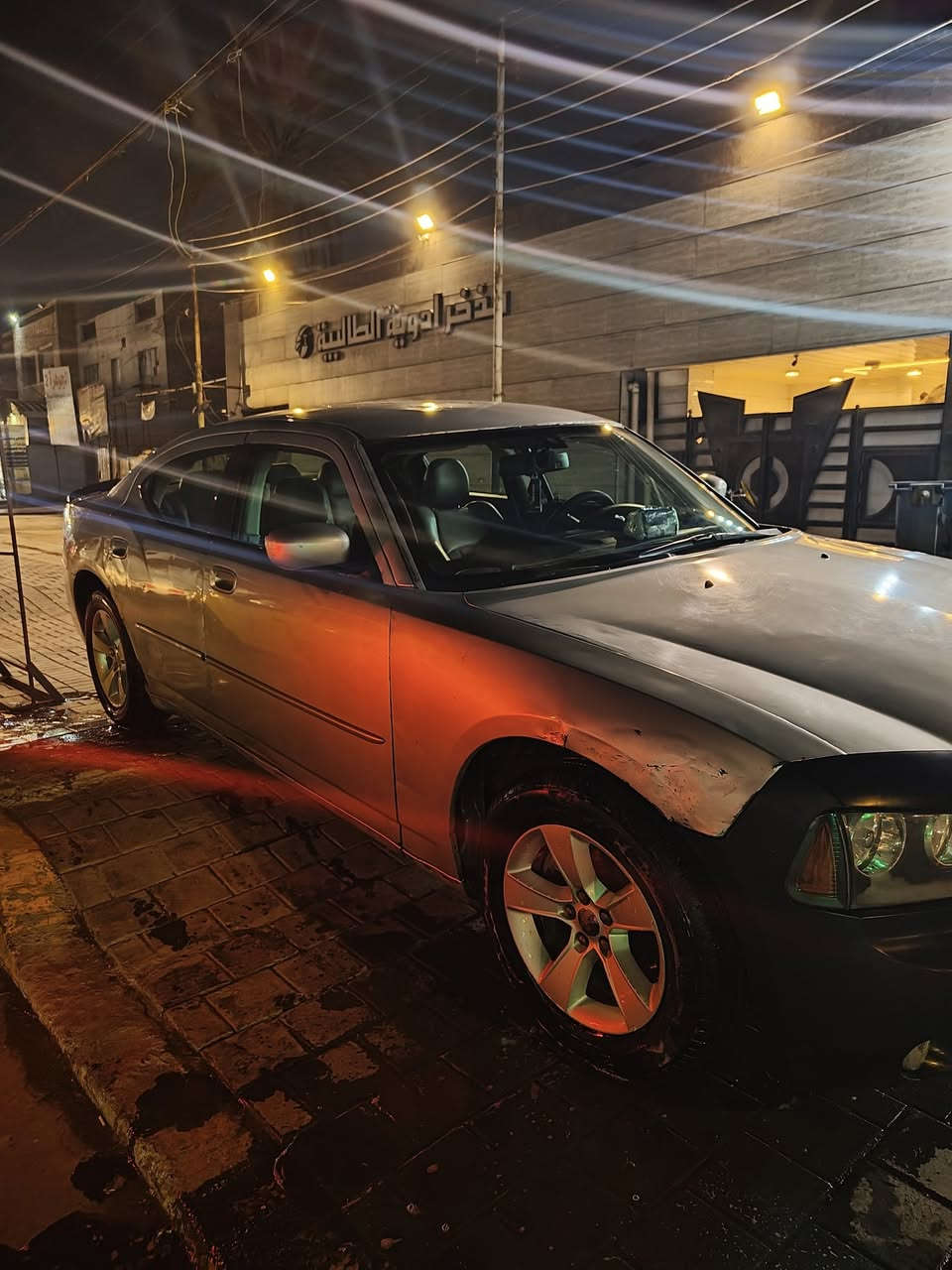 السلام عليكم للبيع جارجر موديل 2009 خليجي
رقم اربيل وكالة باسمي السنويه بعد شهرين تسقط 
السياره بيه حادث مسبق (متجايه) من صفحه الصدر مصلحه وكامله مكفوله من الكص والعيب الشرعي 
السياره محتاجله ترتيب بسيط 
غرفه جلد قبل اسبوع شاده 
سعره 82  رقمي ***********
