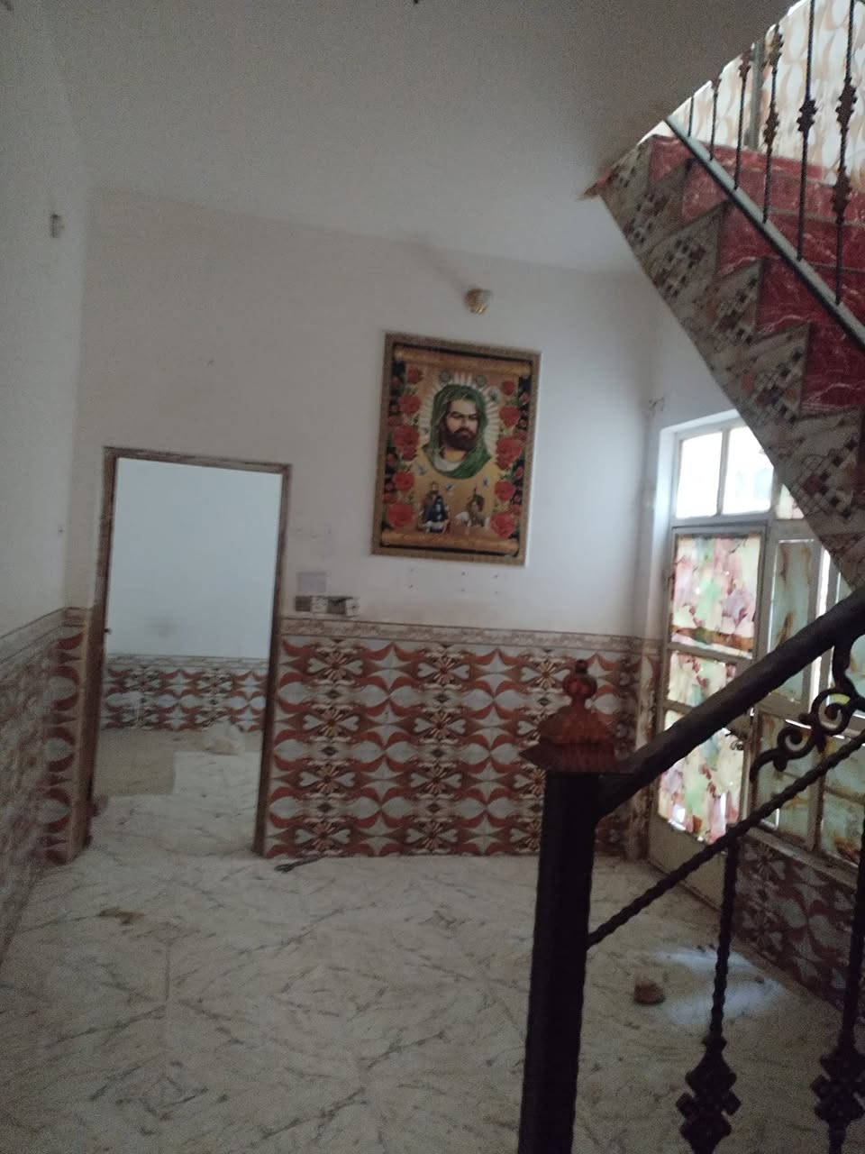 دار للأيجار 
المساحه (١٠٠م)طابقين
في حي النداء 
خلف علوة تفاحه 
قريب جدا على شارع مجمع بيتي
للأستفسار الاتصال على الرقم:
***********
