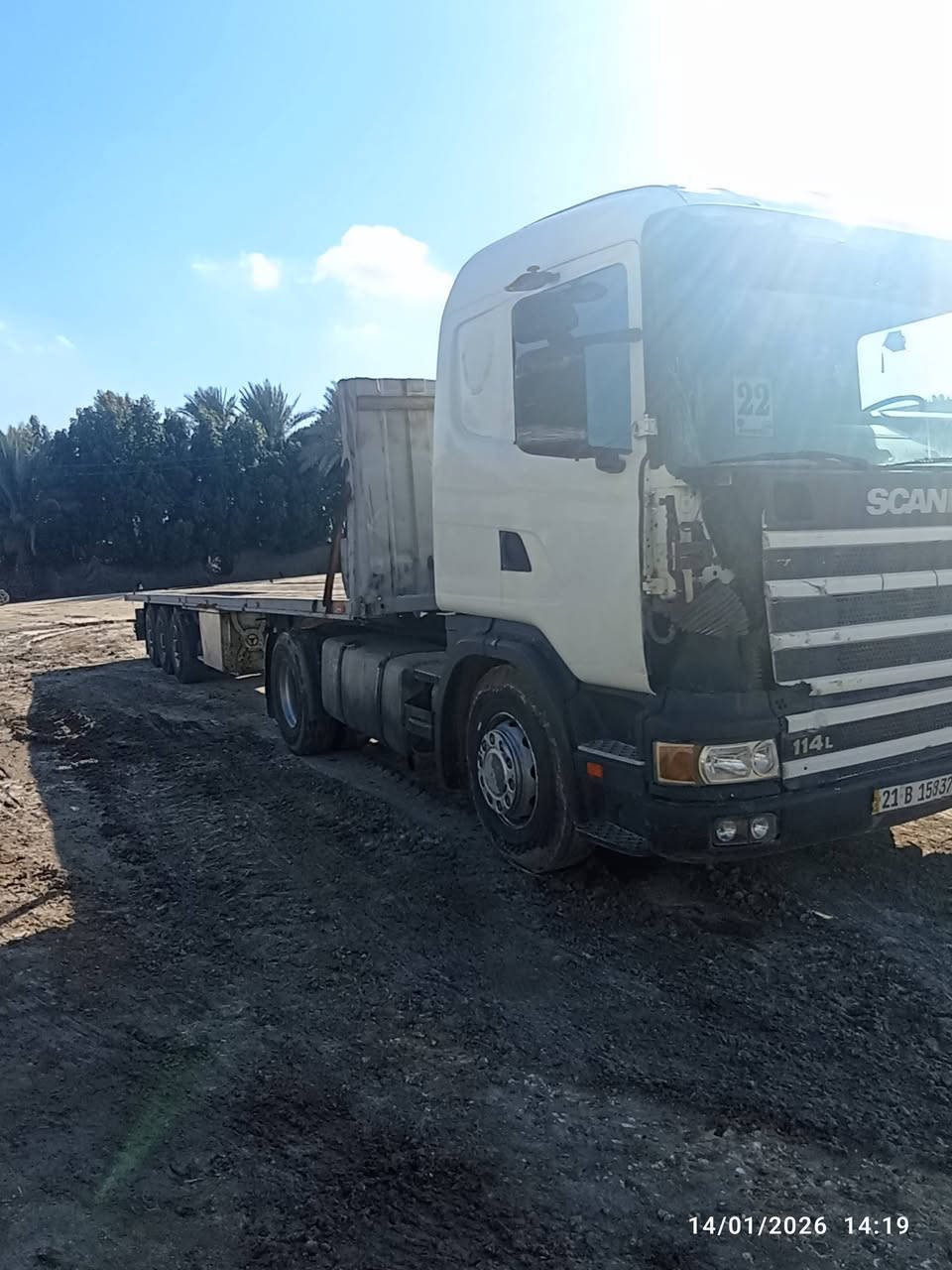 سلام عليكم سكانيا 2004 حجم 380 /كير 3×3 /كير ومكينه كفاله / عربانه اوربيه / رقم سلمانيه تحويل مباشر / تايرات كله جديد /سياره جاهز العمل /*********** مكان بابل ورديه منطقة الامام علي ابن الحسن ابو هدمه
