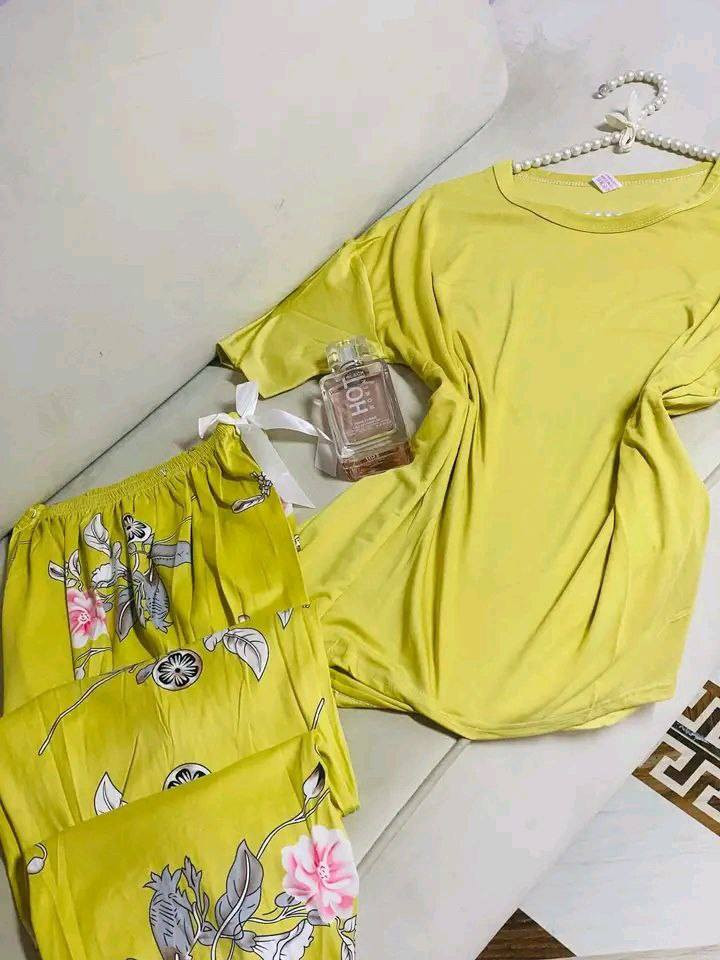 اتراك  نسائي .   🥰 

الخامايه_فانيله__👉🏻 

القياس.      افريه سايز الحد 75 كيلوو

السعر . فقط ب 7 الاف دينار 
بنات استغلوا الفرصه التوصيل صار 3 خلال هاي الفتره


**إذا كنت صاحب هذا الإعلان وتريد حذفه لأي سبب، رجاءا أرسل رسالة إلى الدعم الفني**