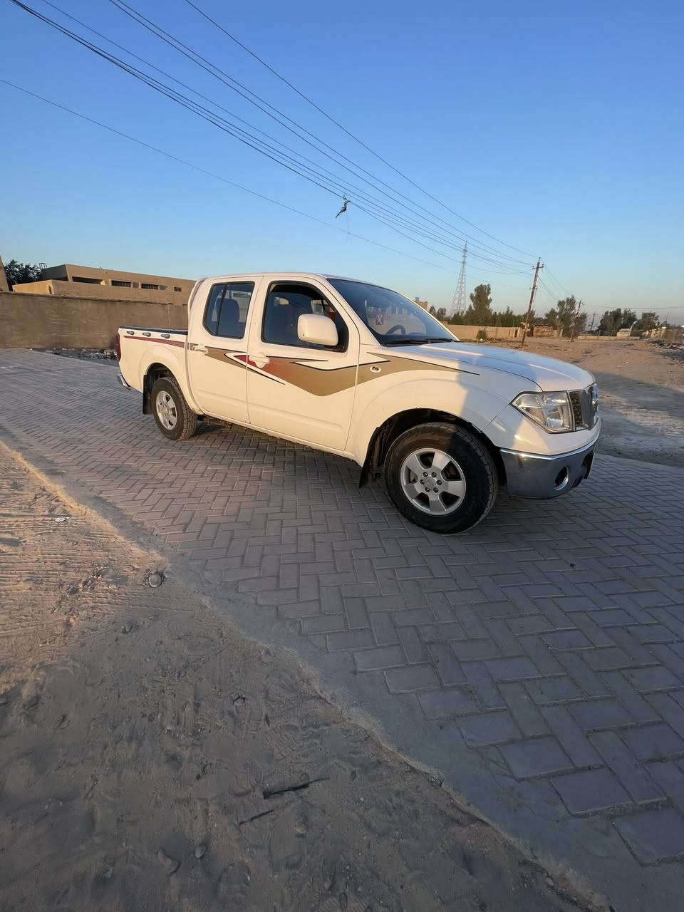 سلام عليكم للبيع نيسان نيفاره موديل 2010 رقم مثنى مميز تحويل مباشر السعر 85 وبيهه مجال للاستفسار *********** مكان السياره بغداد كير اوتماتيك مكينه بلاديه
