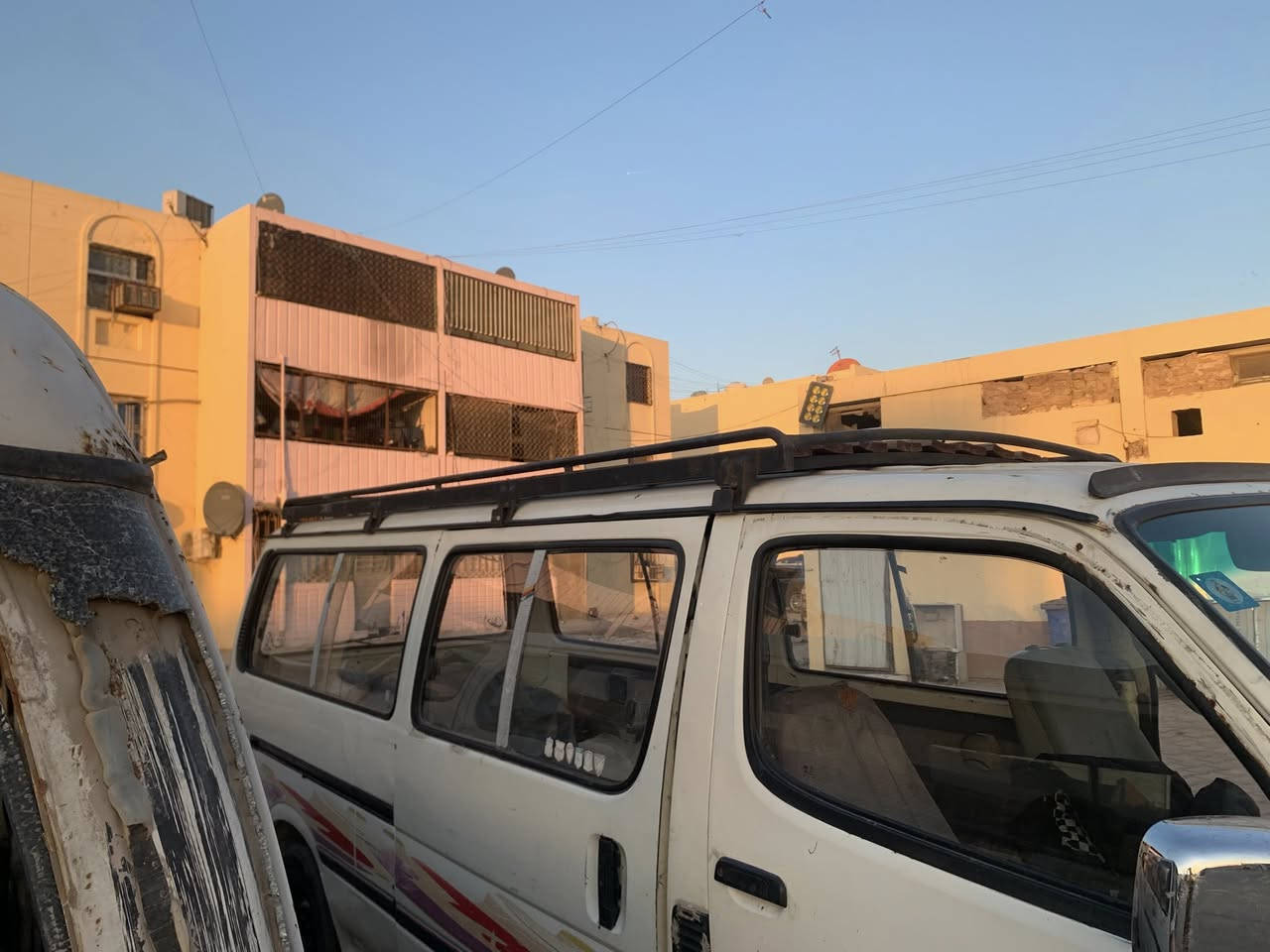 سلام عليكم سيبايه للبيع  سعر 80 وبيها مجال 
***********
