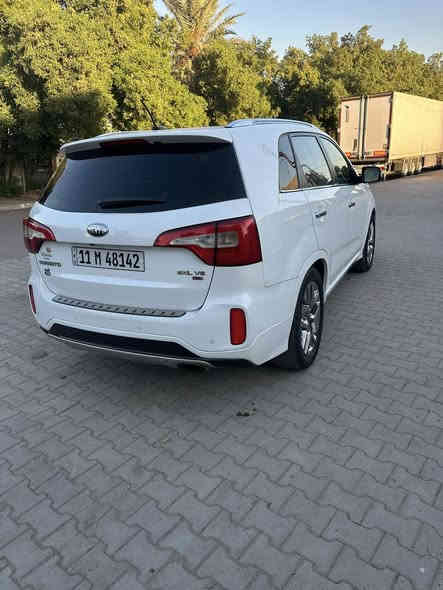 سورنتو 2014 SXL  فول الفول 6 سلندر 7 راكب 3 قطع تبريد بيها 3 قطع صبغ للستفسار *********** بكانها بغداد
