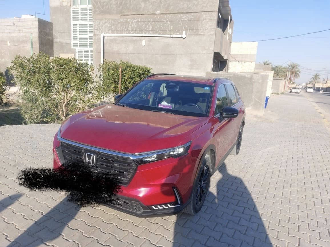 السلام عليكم
Cr-v سبورت 
‏ومعروفه مواصفات مال السبورت 
فتحه و رادار وتحكمات هاند بريك بصمه كشن كهرباء السياره جديده 
مكينه ٢٠٠٠ هايبرد 
موديل ٢٠٢٣
السعر ١٩٠ وبي مجال 
ماشيه ٥٠ الف كيلو 
وارد امريكي 
باسمي شرط التحويل 
الحادث مثل ما موضح بالسونار
مكانها بغداد
***********
