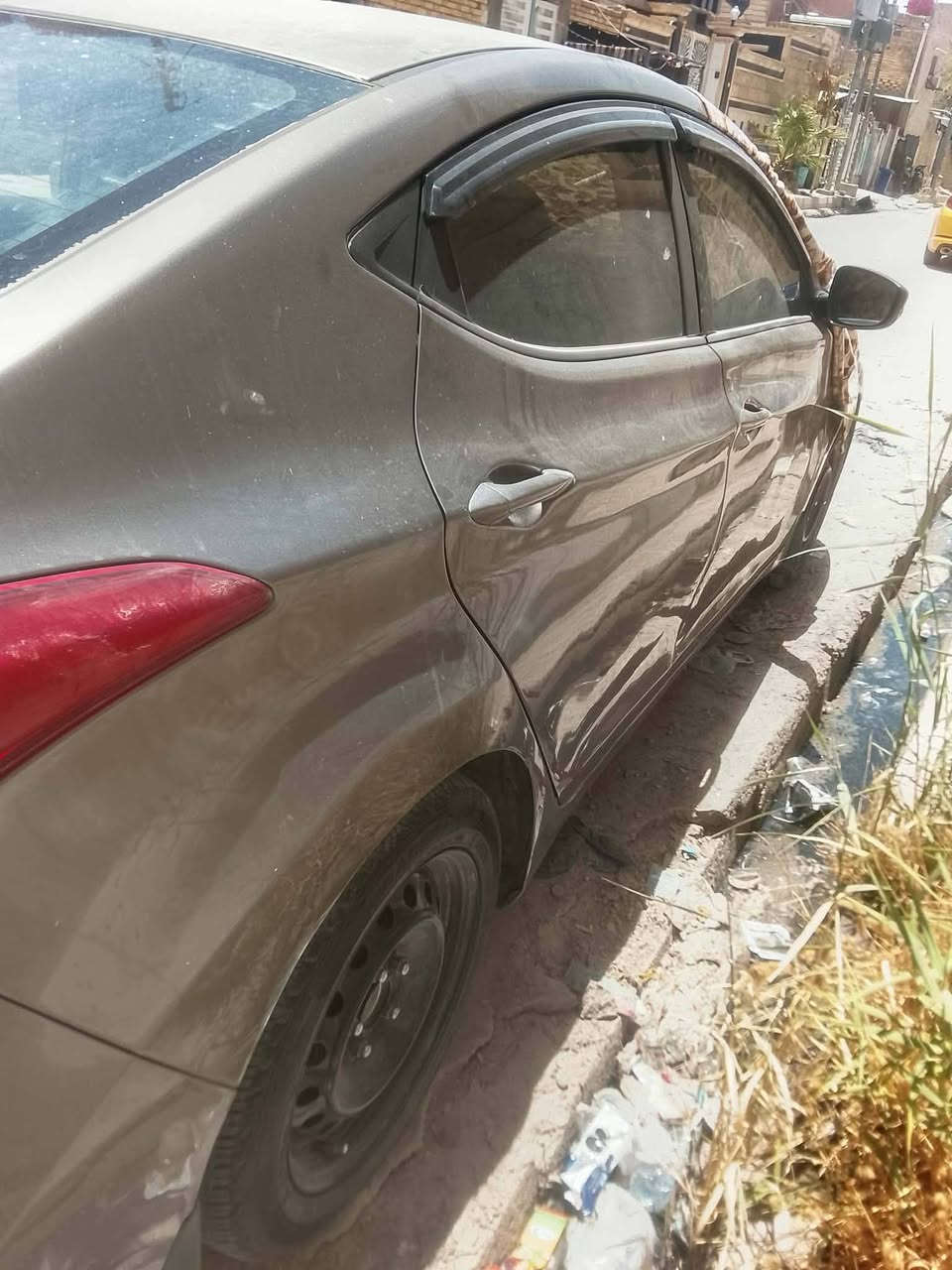 السلام عليكم
النترا للبيع بدون مراوس خليجي فول مواصفات مكينه 1800 دوش موديل 12
السياره صبغ عام بدون ضربه لان هذا الون يجرد السياره جاهزه مكينه كير كهربائيات حداديه تخم تاير بس وجه الكمبريسر عاطل 
هزه جديده رقم بغداد حاظر للتحويل في اي وقت اني مكلف بالنشر هذا رقم صاحبهه 
***********
مكان السياره ناصريه الشطره
