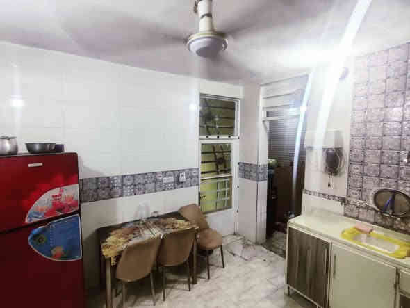 السلام عليكم بيت للبيع كربلاء قرب قنطرة السلام شارع المدرسي مساحة ١٥٠ ركن طابو سند ٢٥ تبليط كافه الخدمات مجاري كهرباء يبعد عن الامام عشر دقائق اقرب نقطة على باب طويريج يحتوي على ٤ غرف نوم ٣ فوك وحده جوا يحتوي على صالتين واستقبال ومطبخ وحديقه داخليه وحمامين جوا  وصاله فوك وحمامات يصلح حسينية وبيت سكن بناء حديث السعر ١٧٥مليون مجال بسيط جدا الاستفسار ‭٠٧٨٠ ٣٢٤ ٧٩٣٥‬
