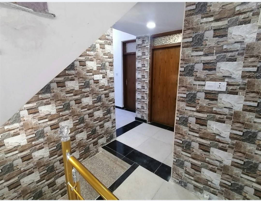 شقة مستقلة للايجار
بناء حديث تتكون من غرفتين نوم + صالة + مطبخ + مجموعة صحية + مخزن وسطح
خدمات كاملة من خط مولدة وسخان وماطور ماء
شارع 20 ام الخيل الرابعة
الايجار 400 شامل الماء والكهرباء
***********
