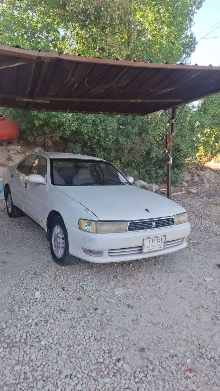 السلام عليكم كرستا للبيع مكفوله سياره خير من الله سنويه ل٢٧ رقم الماني قادسيه راعيه يمي بنجف حي شرطه سياره حداديه حلوه مكينه فول ونجي ***********
