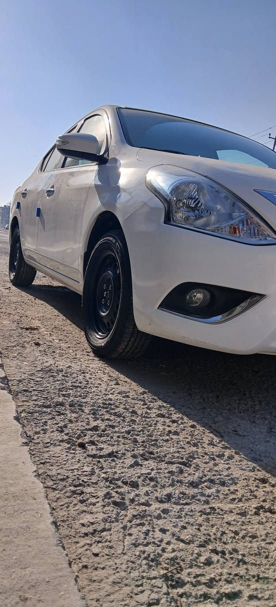 السلام عليكم
نيسان صني موديل 2024
جديده ماشيه 16 الف 
السياره جديده معنا الكلمه استعمال شخصي 
السياره علا وضع الشركه ام الضمان مكاني كربلاء 
الاستفسار ***********  {السعر 122$}  .....
