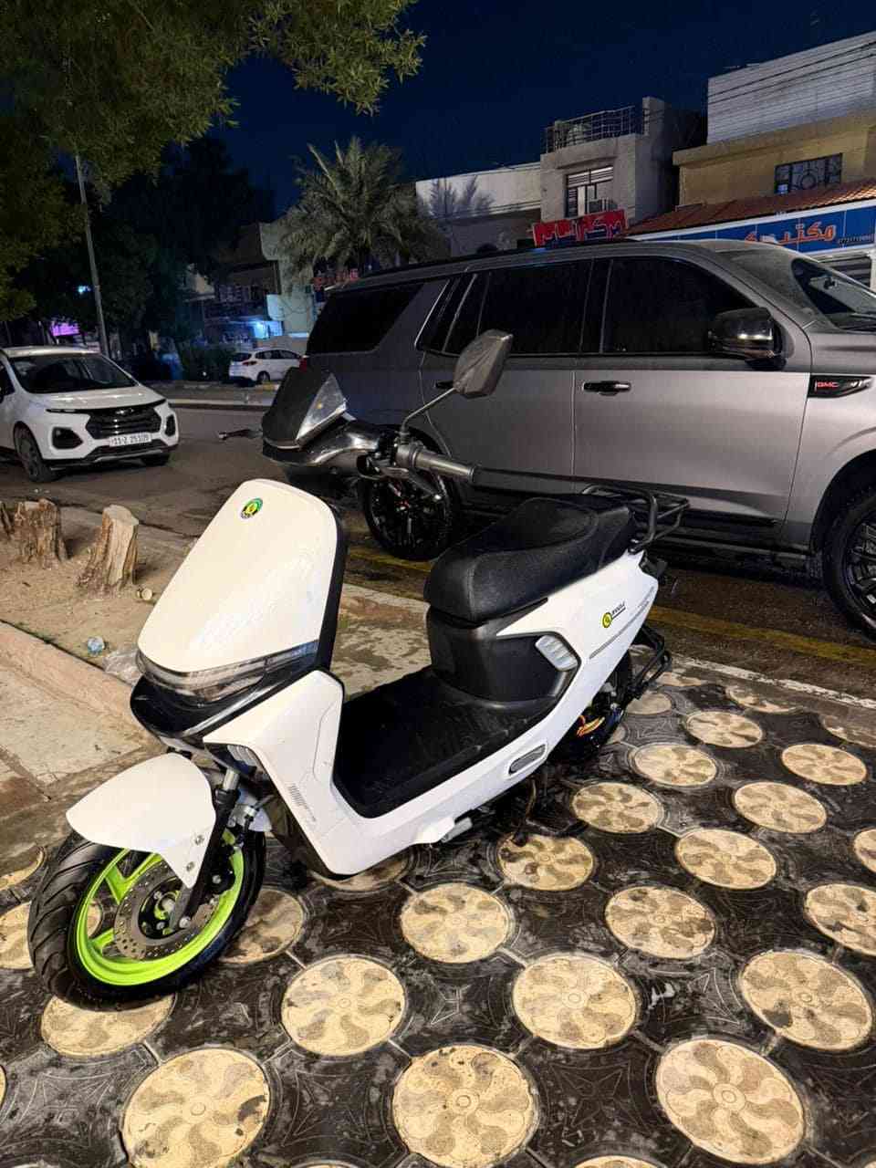 دراجه شحن البيع 
الدرجه نضيفه 100/100 
البطاريه 6  
الملف 2000
المكاتبه موجوده 
الدرجه صار شهر مشتريهه 
المكان بغداد الحريه 
السعر 850 بيهه مجال 
الرقم ***********
