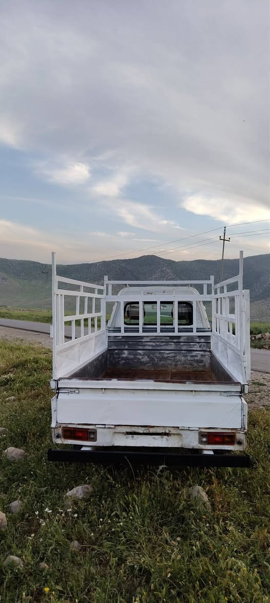فاو بۆ فرۆشتن، گێر، مەکینە، ئەکسل، هەمووگیانی بەشەرتە.
نرخی 13 گەڵاو معامەلە 
شوێن ڕانیە و دەوروبەری


**إذا كنت صاحب هذا الإعلان وتريد حذفه لأي سبب، رجاءا أرسل رسالة إلى الدعم الفني**