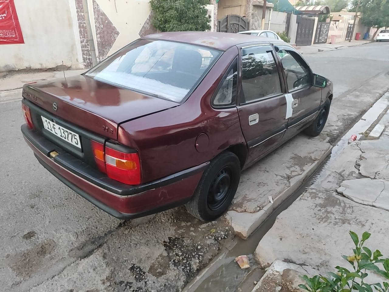 سلام عليكم اوبل فكترا موديل 1991 حجم 18 مشروع وطني سنوية ب اسمي ل2031 هزه جديدة ملصق جديد  شرط تحويل وكالة كير محرك شرط باتري داينمو سلف كهربائيات كله جديد شرط صدر امامي خلفي دبلات درام شفتات كله جديد سيارة مال بيت حيل متعوب بي سياقته كلش ناعمة ترايك 200 شرط سعره 35 وشايف الف خير الي من قسمتها 
*********** دكوك, كركوك
