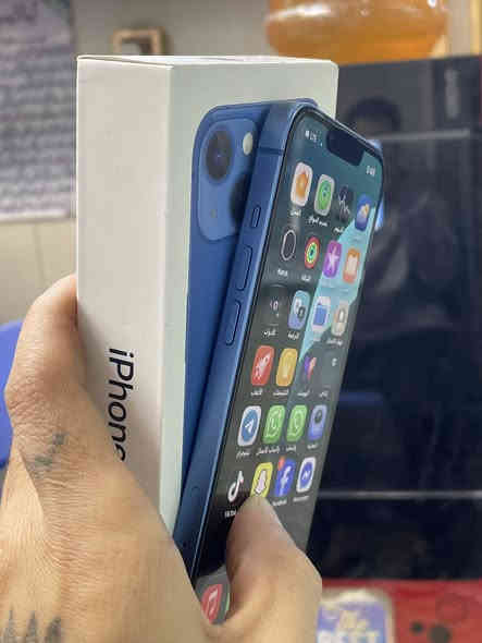 ايفون 13 كامرتين 
ذاكره 128 بطاريه 100 
مستبدله من شركه 
وجهاز راجع وتر ضد لماي وياه فقط بس كارتون ياباني لصلي 
بدون ملحقات نضافه 90/100 
الشراي اتصل *********** السعر 450 الف
