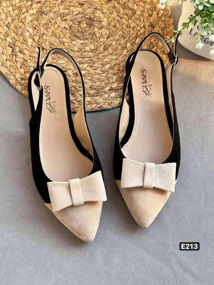 عرض خاص واسعار مناسبه جداا بيع بجمله فقط 🔥
👠سعر القطعه👠 ((4000)) 
🥿✨ الراحة والأناقة بسعر خيالي! ✨🥿
أحذية ناعمة ومريحة لكل يوم
🔹 تصميم عملي وأنيق
🔹 تناسب الجامعة، الدوام، والمشاوير
🔹 خامات مريحة وخفيفة

📦 توصيل لكل المحافظات بـ 5000 دينار فقط!

📲 احجزي الآن وخلي راحتك أولويتك 💖وتساب فقط ***********

#احذيه_فلات #راحة_واناقه #موضه#2026 #احذية_يومية #توصيل_لكل_المحافظات #احذية_بنات #فلات_راقي #ستايل_بناتي #عروض_الاحذية #تسوق_اونلاين
#احذيه_جمله
