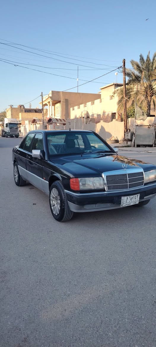 سلام عليكم مارسيدس طيارين ١٩٩٢ كفاله عامه كير ومحرك جديد.رقم وسنويه رقم بغداد مكفوله كافاله عامه خير من الله مداور ثاني يوم المكان واسط قضاء الحي رقم ***********
