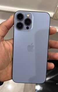 ايفون 13برو ماكس  لون البحري امريكي  جديد نضافته ١٠٠  بطاريته ٨٤   مكف...