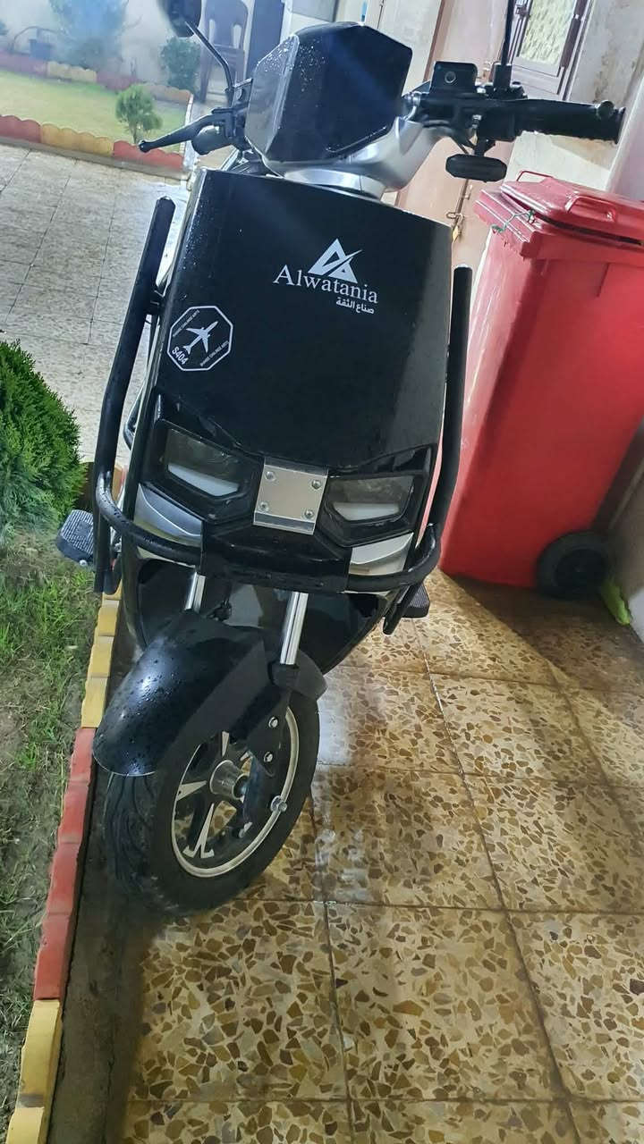 ‏ما طور شحن للبيع ست بطاريات شرط كله جديد ‏السعر 800 /***********￼￼
