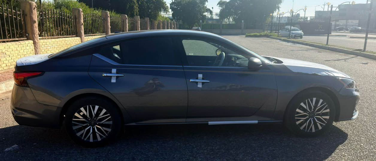 NISSN ALTIMA   SV  2024
السعر  168 $
اللون  نفطي
بدون صبغ بس بي تعديل واحد بل جاملغ امامي سياره كلين بدون ابر باك  صور الحاث بلمنشور
 والشواصي والدواخل مكفوله من الحادث
المواصفات الفئة ال SV 
حساس ضغط هواء الاطارات
رادار امامي + رادار جانبي + توقف ذاتي
شاشه لمس 
كشن شامو
شاشة ذكية + مخرج usb عدد 2 + مخرن taypC 
عداد المسافة :- 24الف ميل فقط
لايت زينون + ليد نهاري 
 كشن السائق كهرباء
كاتي تترقم شمالي
 + بصمة تشغيل + تشغيل عن بعد
العنوان كركوك
رقم الهاتف :-  *********** كركوك, العراق
