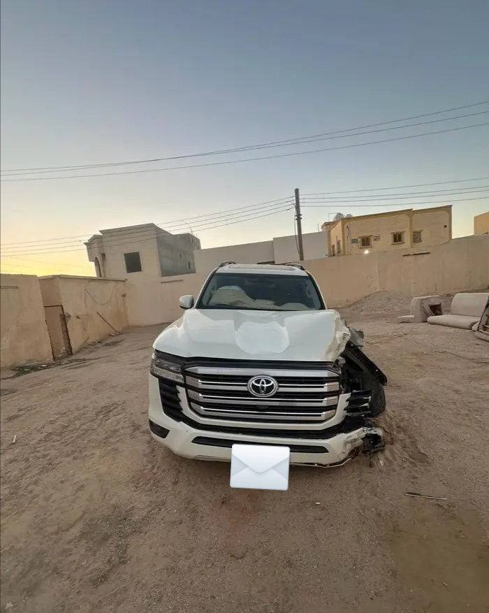 السلام عليكم 🎀🎀
تويوتا لاندكروز GXR
رقم اربيل الجديد
بأسمي تحويل ثاني يوم
موديل 2024
توين تيربو
مكينة وكير بحالة جيدة
فوول مواصفات
فتحة سقف شاشات
ابيع ع حادثهة مثل ما موضح بالصور 
السعر 260 وبيهة مجال بسيط
للاستفسار الاتصال
 ***********
