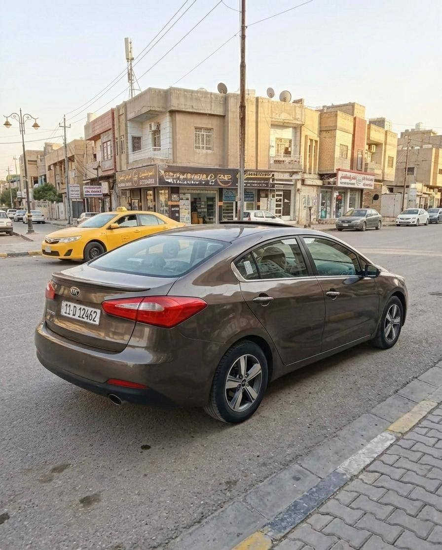 السلام عليكم
سيراتو خليجي موديل  2013 شكل 2015
رقم بغداد الدولي بأسمي  تحويل مباشر
فول مواصفات عدا البصمة
محرك 1600 دوش
كير 6 نمر
فتحة سقف
قطعتين تبريد
ثلاجة 
حساس امامي خلفي
لد امامي خلفي
شاشة اعطال 
مري شفط اشاير بالمري
فول تحكم ستيرن
كامرة خلفية
كشن السائق كهرباء
جام امامي اوتو
اربع دسك
5 ويل كب
بيها صبغ جاملغ امامي ايمن ونص الباب الأمامي الايمن بدون دواخل
السونار بالصور
السعر 114
بغداد الدورة
*********** ابومصطفى
