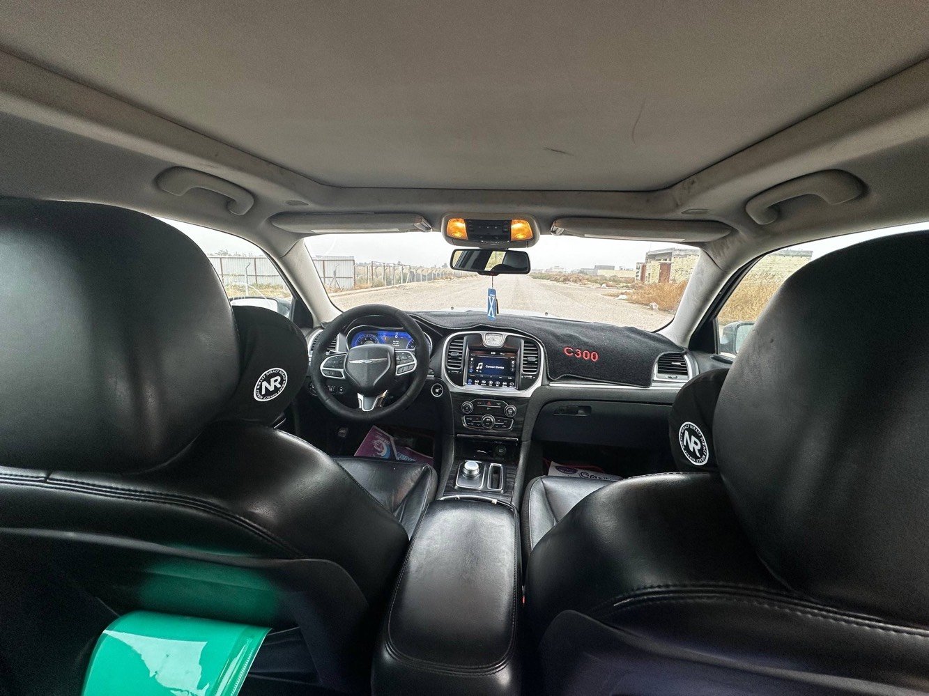 اوبما c300 موديل 2029 رقم بغداد
حادثة جاملغين وباب 
محرك 6سلندر 3600
سلايت روف
بصمة كشنات جلد كاميرا خلفية
السعر 195 
عنوان بغداد
***********