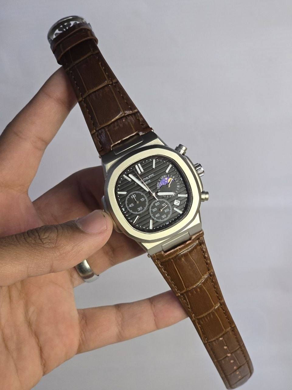 باتك فلبPatek Philippe
تحفه فنيه تتخطى مفهوم الوقت 
مكينة كوارتز ستوبوج (جميع السناتر شغالة)
الميناء اسود فخم بدزاين عصري فول لامينوس ارقام واميال 
زجاج معدني مقاوم للخدش 
نظام شمسي قمري شغال
منفذ تاريخ شهري
الهيكل مصنوع من التيتانيوم 
مختمة من كل مكان
سير جلد مختم 
قفل فراشة اصلي + قطر 43

السعر :- 35 الف ع اول تم 
للحجز والاستفسار يرجى الاعتماد خاص


**إذا كنت صاحب هذا الإعلان وتريد حذفه لأي سبب، رجاءا أرسل رسالة إلى الدعم الفني**