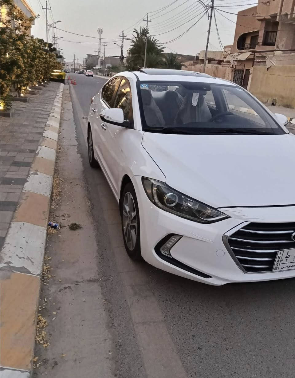 السلام عليكم 
النترا 2018 خليجي 
مكفوله كفاله عامه عدا بارد بالصندوق كد شبر 
فول مواصفات عدا البصمه 
فتحه سقف
لد امامي خلفي 
شاشه 
لايت زنون عالي ناصي 
انضمه قياده 
داخل جلد 
مري شفط 
اشاير بالمري 
مكينه 2000 دوش بلاديه 
ماشيه 110 الف
سياره جديده محرك كير صدر كله جديد 
السعر 147 بيه مجال بسيط 
اللاستفسار اتصال ع الرقم ***********-*********** 
العنوان الفلوجه
