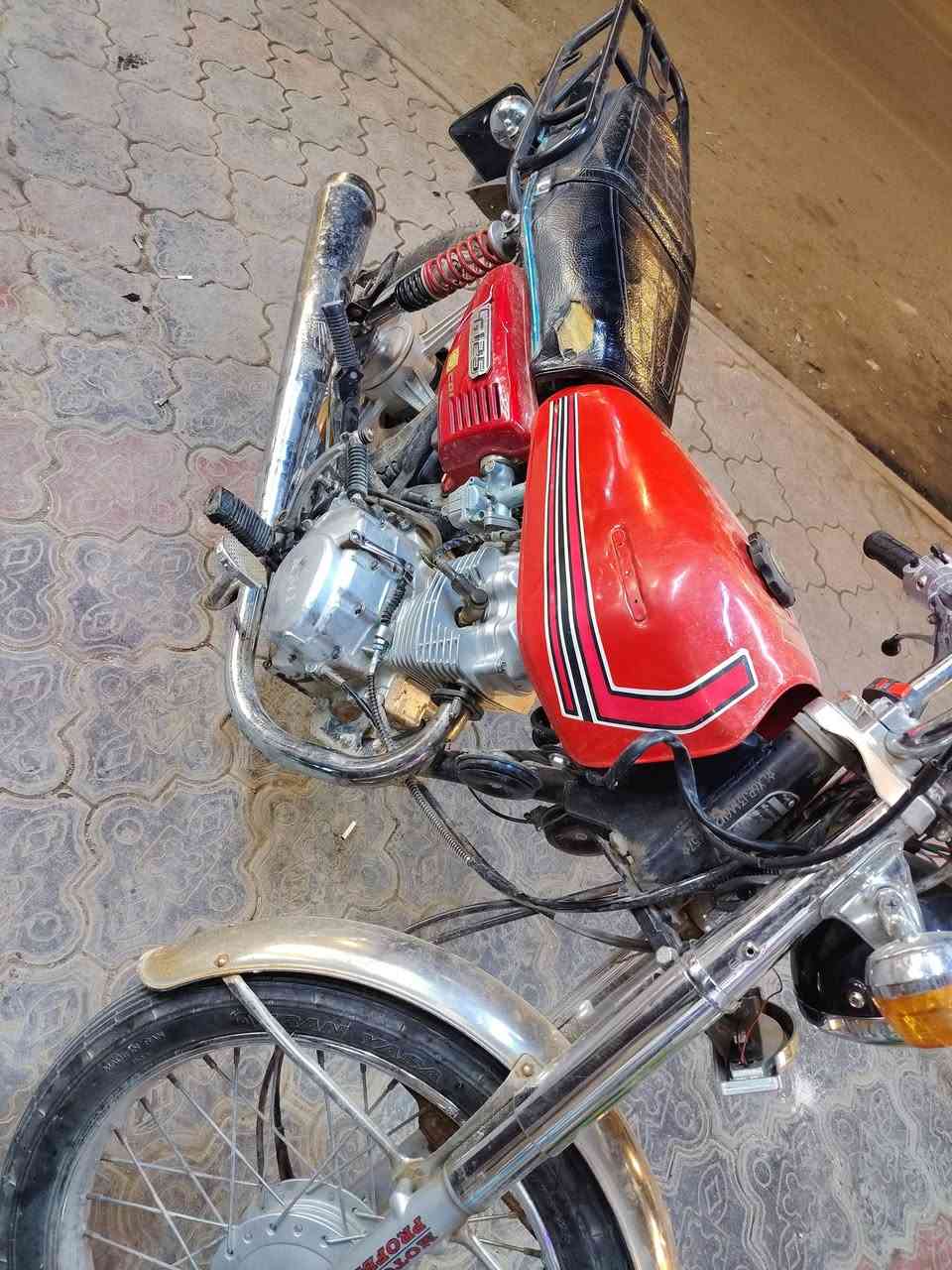 أربعة كير 
مديل 21
رقم وسنويه***********
