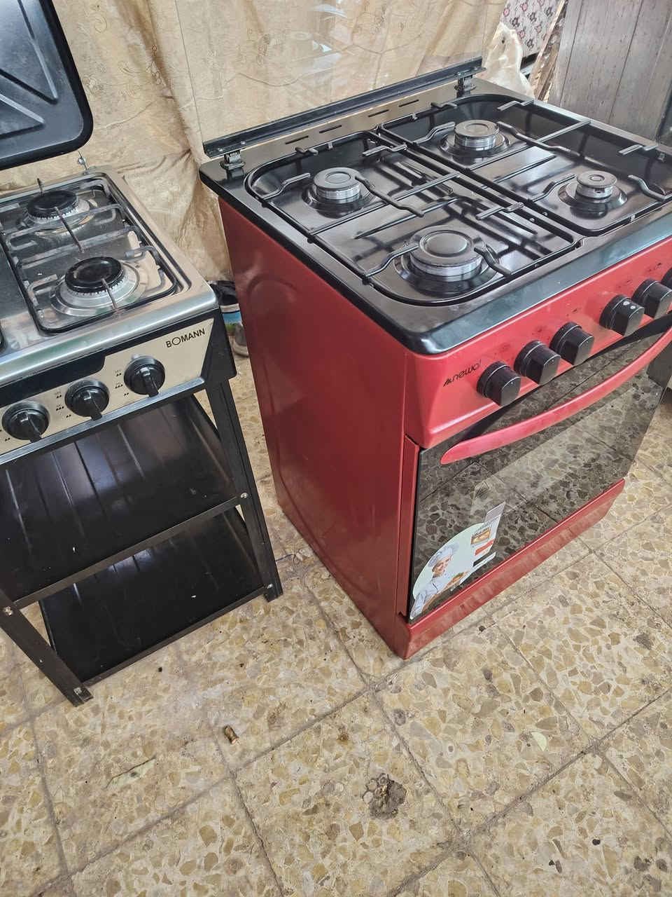 طباخ لون مميز كلة شغال نوع نوال شركة عالمية جديد السعر ١٤٠  وبي مجال بسيط للشراي كربلاء ***********
