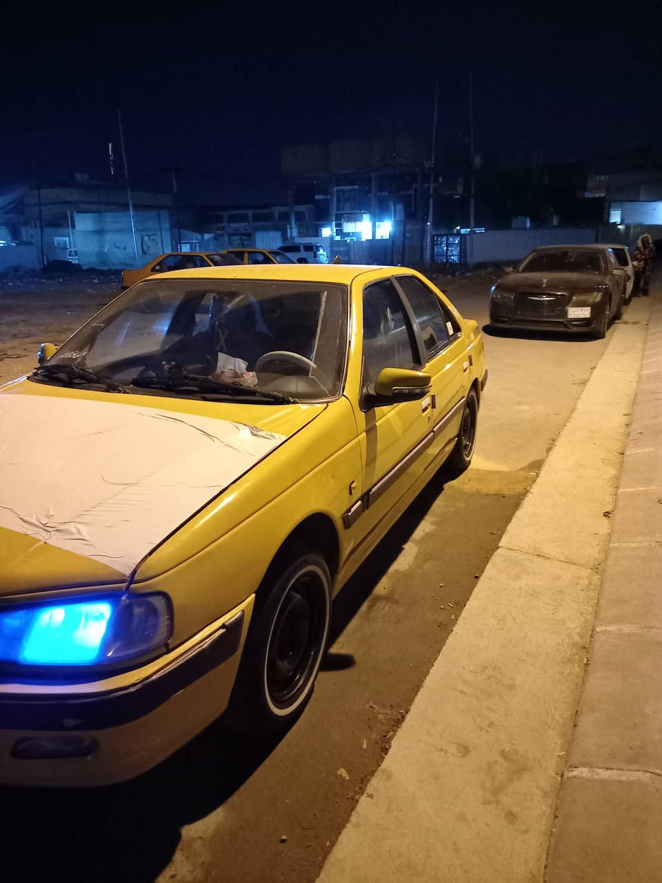 السلام عليكم بيجو بارص 2015 كير مكينه تبريد كلهن كفاله هيئة وغرامات مصفرة وهزة جديد معاملة واصلة للصبمه مكاني كربلاء سعره 39وبيها مجال اتصل وبيك خير ودلل 
***********
