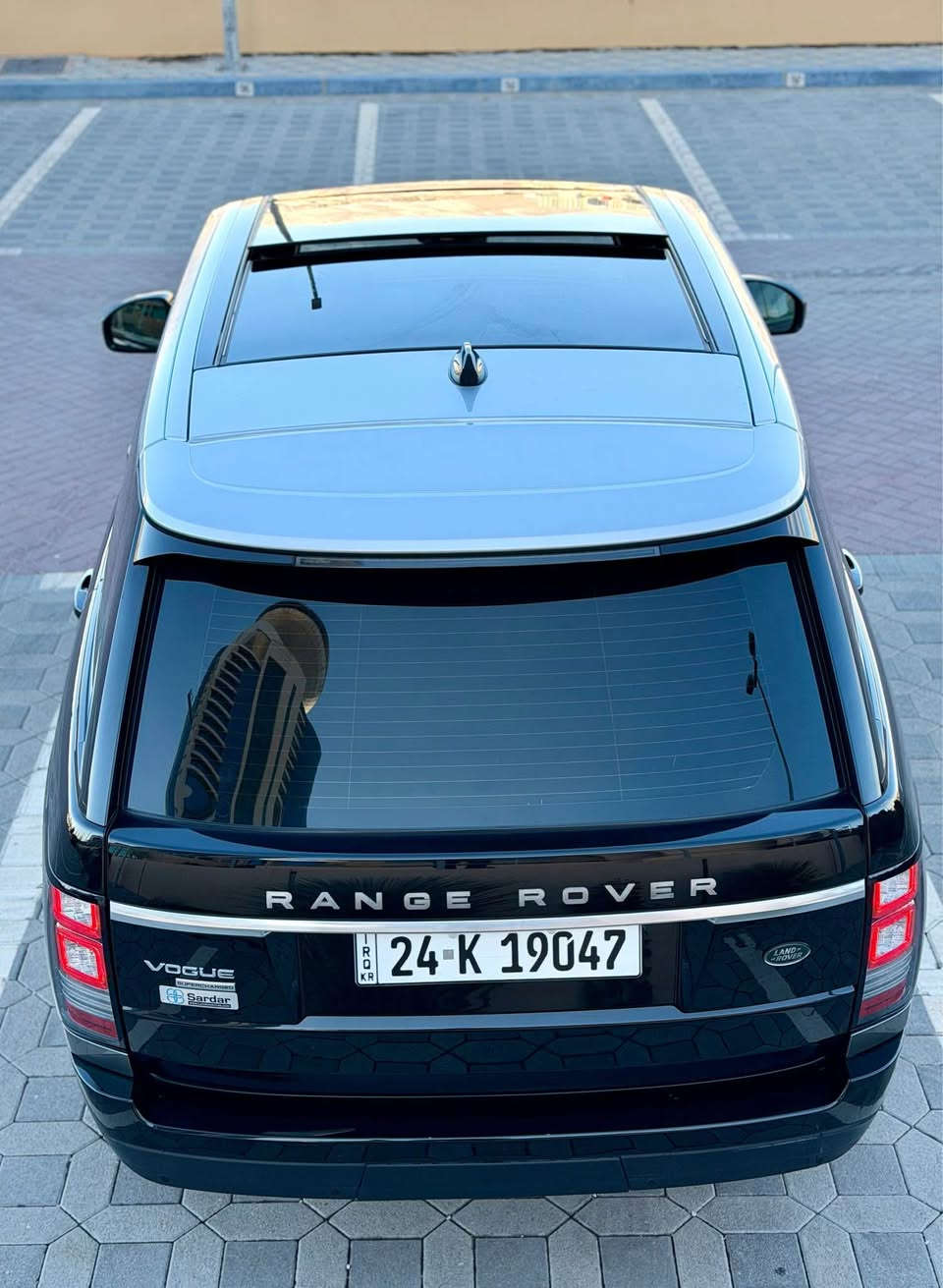 Range Rover Voge   2017 autobiography

خليجي شريكه سردار زمان دولي بصمتين موجود

سيارة اسود  سقف  رصاصي بلادي

ملاحظه:سياره من شريكه ايدوحده بشرط احلي من صور اذا مجان هيج اطيك مصروفك سياره كلش جديد

سعر مناسب ماكو نظافه بي هيج سعر ٣٤٨ بلاش بلاش ورقه مجال

❌سياره بدون صبوغ بدون تبديل بدون رصعه بدون شخت ❌بشرت حتي دعميات بشرت مابيها صبغ 
 
فول مواصفات

رانج روفر فوك  
 موديل 2017 
ماشيه 120 الف كم 
محرك ٨ سلنر سوبر جارج اقوه محرك مكفوله كفاله
-----------------------------
مواصفات 
بانوراما
سترين تحكم
داخل  جلد كريمي داخل جديد 100/100   
كشنات جلد كهرباء و خزن
كشن تدفئه تبريد
دواخل ليد ٨ الون
مراية رادار
صندق شفت
٥كاميرا
بصمه
كير اوتوماتيك و عادي و سبورت
اربع نضام دفع رباعي
دبلات جبريس حسب رغبه تريد سياره عاليه وناصيه
بريك بصمه 
_________________________________________
كير و محرك بشرط مابي اي نواقص تبريد تاقم صدر كله بشرت ترايى حتي بصره  دينار مابيها مصرف

سياره رقم دهوك بي اسمي سنوي رقم  جديد تحويل بشرت
____________________________________

سعر  ٣٤٨ مجال بسيط ما كو هيجي بالسوق 

مكان سياره سليمانيه

***********
***********

************************************************
Range Rover Voge 

نرخى مناسب بلاش   ٣٤٨ ورقه مجال بسيط 
سەیارەکە ڕەشی سەقف ڕەساسی بیلاد 
  تيبيني : سه ياره له سه ر ده قى شه ريكه ى ماوه ته وه هيج شتيكى ده ستكارى نه كراوه هه موو بيلاديه سه ياره كه له ره سمه كان جوانتره 

مه كينه ى ٨ بستونى سوبره جارج  
 
موصفات فول 

سلايد
سلاجه
120 هه زار كم روشتووه
كوشن هيتر
كوشن جلدو ناو كريمى داخلى ١٠٠/١٠٠   
كوشن كاره باو خه زن 
سندوق شفت
ناو ليد و ٨ ره نك
شاشه
 ٥كاميرا
ده بله كانى جوبه به رزو نزم ٣ موده
سوكان فوليوم 
گير ئوتوماتيك و عادى و سبورت
موصفاتى ره نج مه عروفه .......
_______________________________________
گيرو مه كينه ى به شه رت يه ك خه له لى تيانيه بى نو قسانيه ته بريد تاقم بيش به شه رت تاقم تايه و ويلى شه ريكه تازه يه يه

سه ياره كه ره قه م دهوكه ته حويل و وكاله ى به شه رته سه نه وى ره قه مى تازه يه  تا ٢٠٣٠ به ناوى خومانه
______________________________________
بى بوياغ بى كرانه و بى سارد ده عمى بو ده عمى به شه رت قه تره بوياغى نيه ته نانه ت ده عميه كانيشى بوياغ نيه به شه رت

سعرى  ٣٤٨   ورقه و مجاليكى كه م 

***********
*********** السليمانية, العراق
