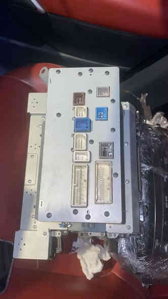 شاشه مع سيدي لكزز تفصيخ 2010 إلى 2013 
المكان البصره 
***********
