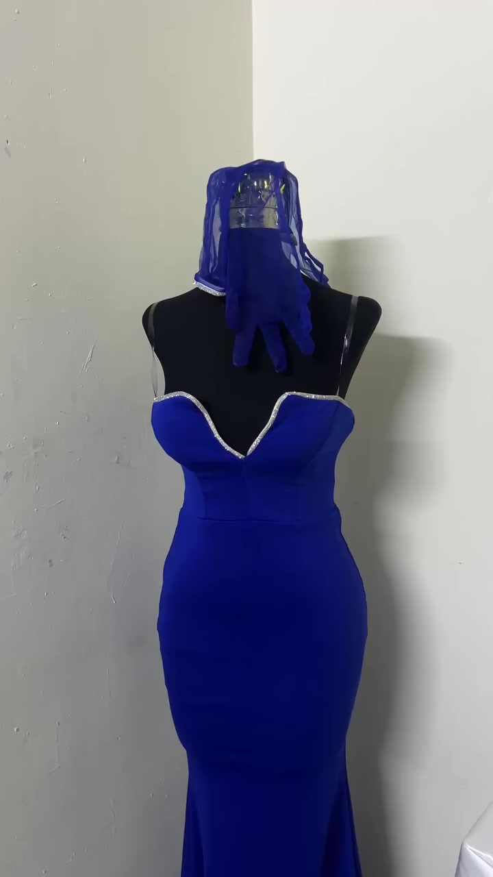 بنات عندي هذا فستان لبسته بس مرتين 
سعره قفل ب30 ويا كفوف هم قياسة 38 
بس الي ترديه تدخل خاص مكاني بغداد وزيريه ماعندي توصيل


**إذا كنت صاحب هذا الإعلان وتريد حذفه لأي سبب، رجاءا أرسل رسالة إلى الدعم الفني**