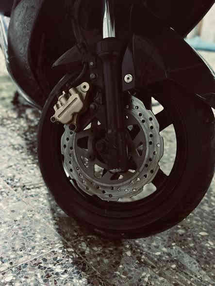 السلام عليكم دراجة سكنس لد مديل ٢٠١٤ مكينة ٥٨ الدراجة شوي تأخر بالتشغيل ملاحظة الدراجة متروكةكهربائيات كاملة  كلهة شغالة السعر ٥٠٠ وبيهة مجال للشراي. للتواصل رقمي ***********
