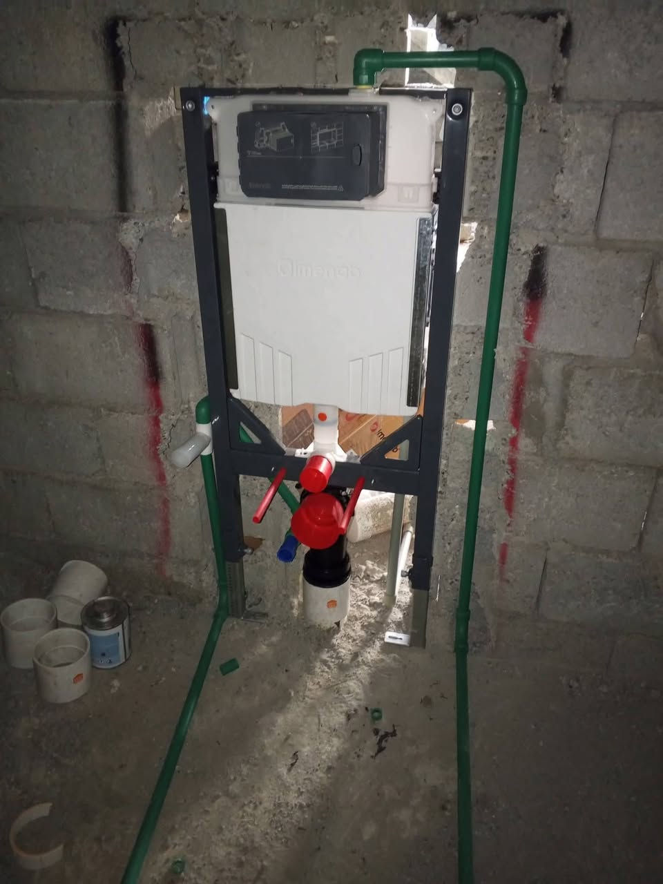 بسم الله
الحمدلله والشكر بفضل الله تعالى 
اليوم إنجزنا العمل في منطقة المصلى عمل هندسي 
كدام العين شوف الصور هيه تحجي شغل فول 
نضام نوازل 
نضام تقطير سبالت كل غرفه 
مقاعد غربي دفن 
سيفون دفن  
مغاسل تعليم 
الحمدلله والشكر أعمالنا هندسي 
هاذا بيتين كل بيت 100متر 
والي يريد يشتغل عمال  يتواصل خاص 

***********
اخوكم سعودي
مكاني حي بدر
