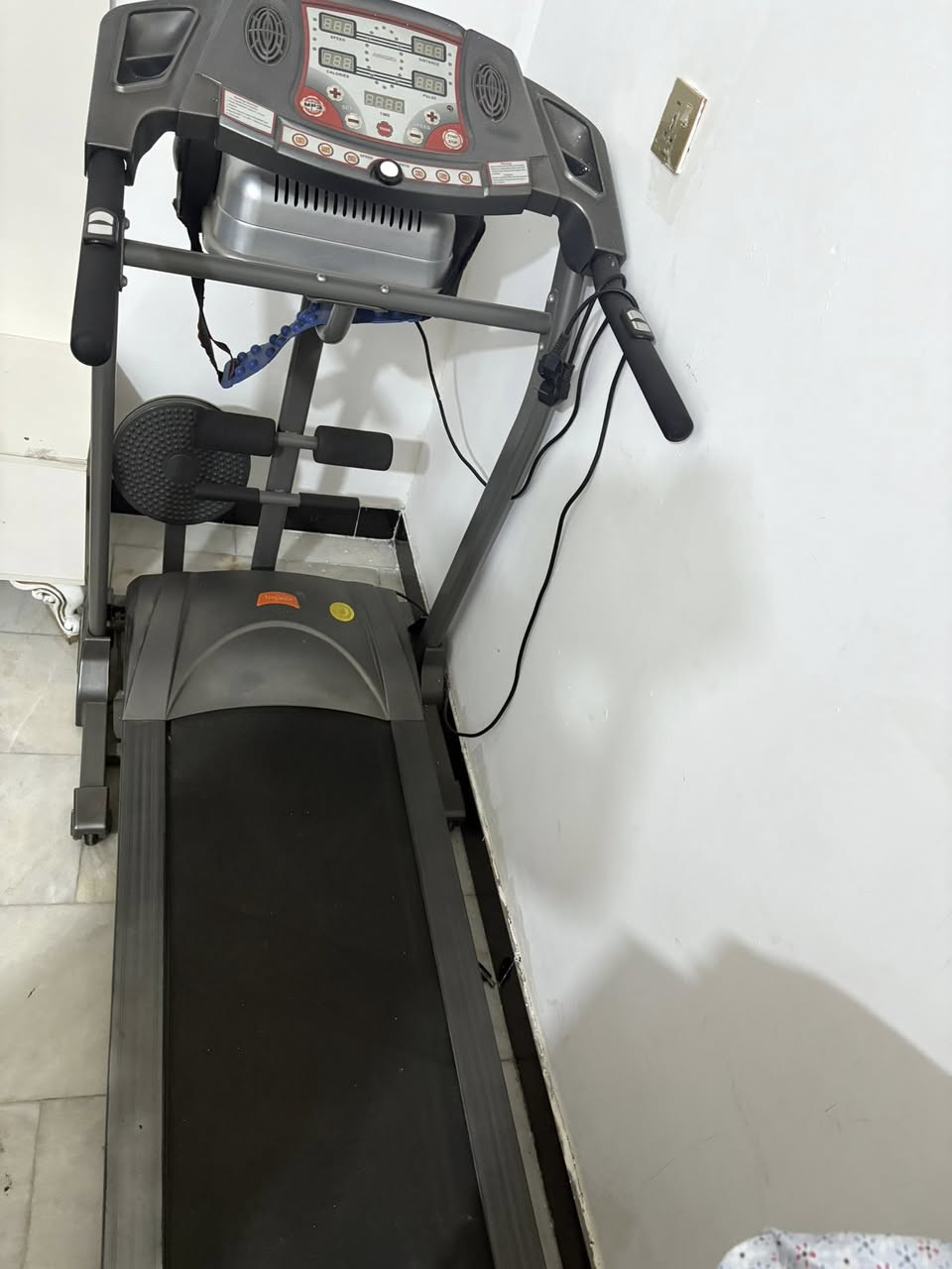 جهاز جري مستخدم شي قليل السعر 175 المكان بغداد الدورة للاستفسار ***********
