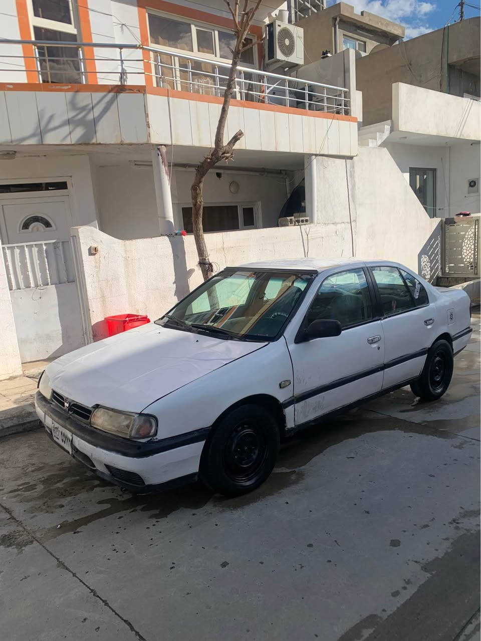 نیسان پلیمەر ئارم پلەسیک سلێمانی مەکینە ١٦ گێر و مەکینەی بیلەد سەنییە دوکەل و بوغاری نییە دەعموو لێدراوی نییە کامل کارەبای بەشەرت ناو دەری لۆک لۆکە سەیارەیەکی کەم مەسرەفە بەنزین بەس بۆنی پێوە ئەکات ماشەلە زۆر مەزبووتە کۆتای ١٢ گەلەیە ئالو گۆریش ئەکەم بەشتێک بەدلم بێت لە سلێمانیم *********** السليمانية, العراق
