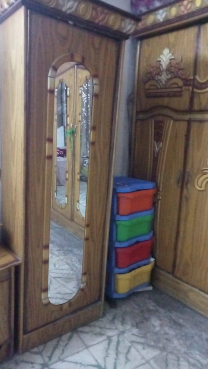 السلام عليكم غرفه للبيع ٤٥٠ وبيها مجال اتصل علئ رقم بي وتساب ***********
