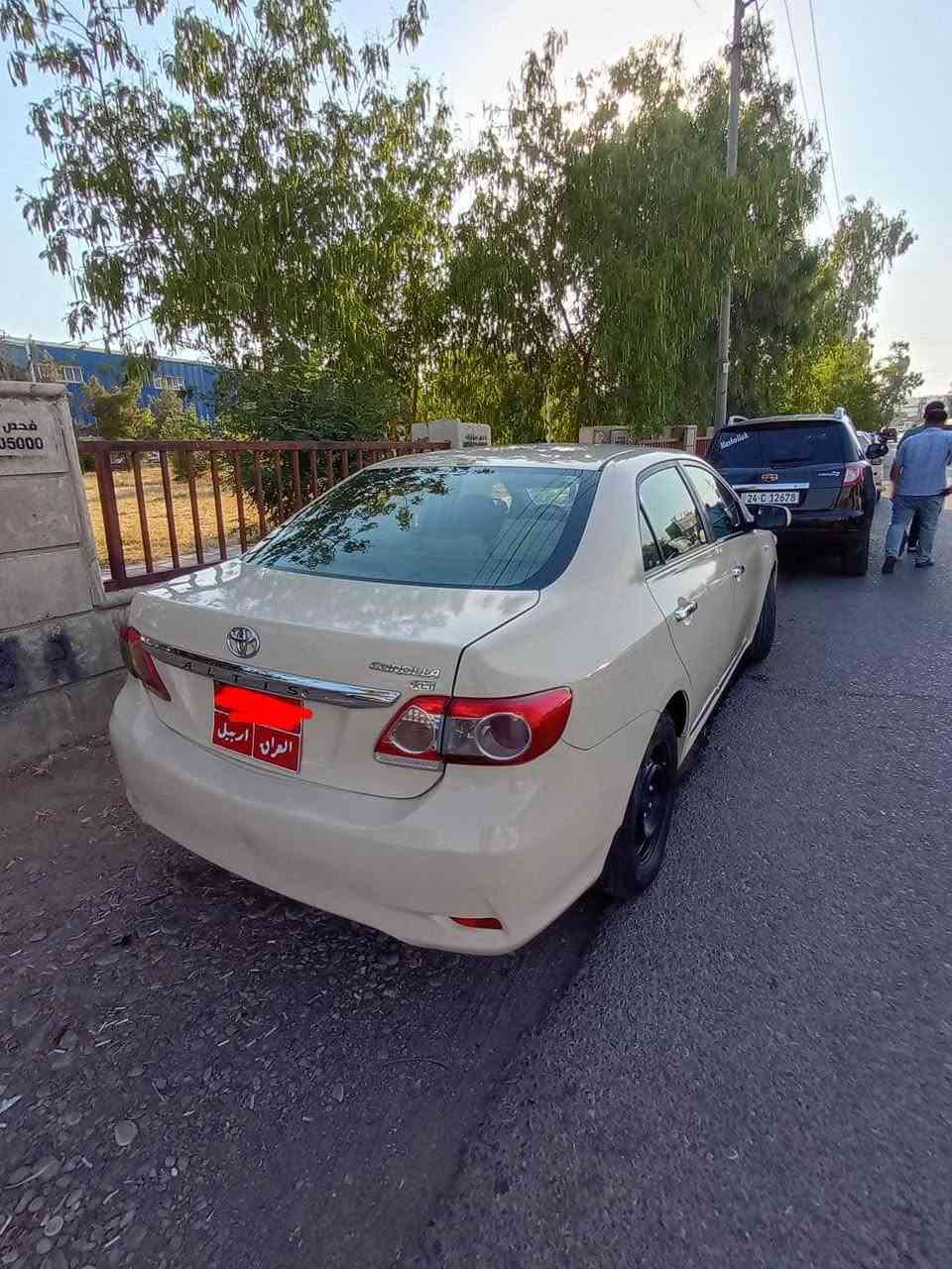 تەکسی بیکاشۆ ٢٠١٣
مواسفات خلیجی 
دووپارچە و یەک سارد
گیر و مەکینە و تەبرید و هەموو شتێکی بە شەرت
بەبێ ناو بەبێ ئێرباگ
بیلاد نەفتی مەکینە بچوک
بەناوی خۆمانە
هەزە وژینگە وسەنەوی دوو ساڵە بەسەر چووە 
زۆر خاوێن وڕێک ماوەتەوە
نرخی 135 وەرەقە و مەعامەلە
پەیوەندی *********** أربيل, العراق
