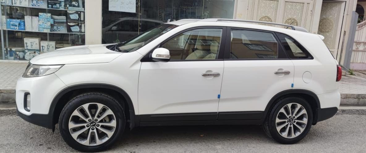 السلام عليكم
كيا سورنتو 2015
بدون صبغ ولا بارد كلين تايتل
كير او محرك بشرط ما مفتوح

المواصفات 
كامره
 حساس امامي اوخلفي
بردات بلاديه
ويل19 
7 راكب
مري شفط
اشاير بالمري
تحكم ستيرن جهتين
سنويه وهزه وارقام جديد
رقم دهوك

السعر167او مجال
الرقم***********
