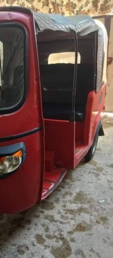 اسلام عليكم تكتك ابياجو 19محوره محرك ستوته تحوير درجه اولا بيه اوراق 
السعر جدأ مناسب اتصل ودلل ***********
