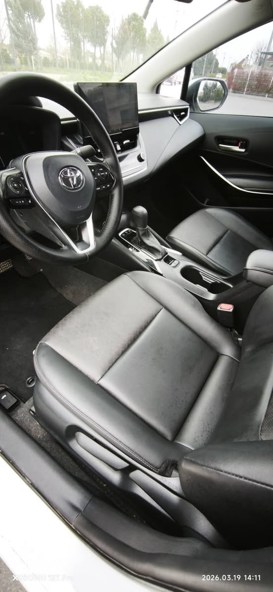 تويتا كرولا . موديل . 2025.  6000 رؤيشتيه. ليدراو ي. . هه يه. هه نده ك صه قف و شان ي بيشه وه .  سعر 126$ تیل ***********
