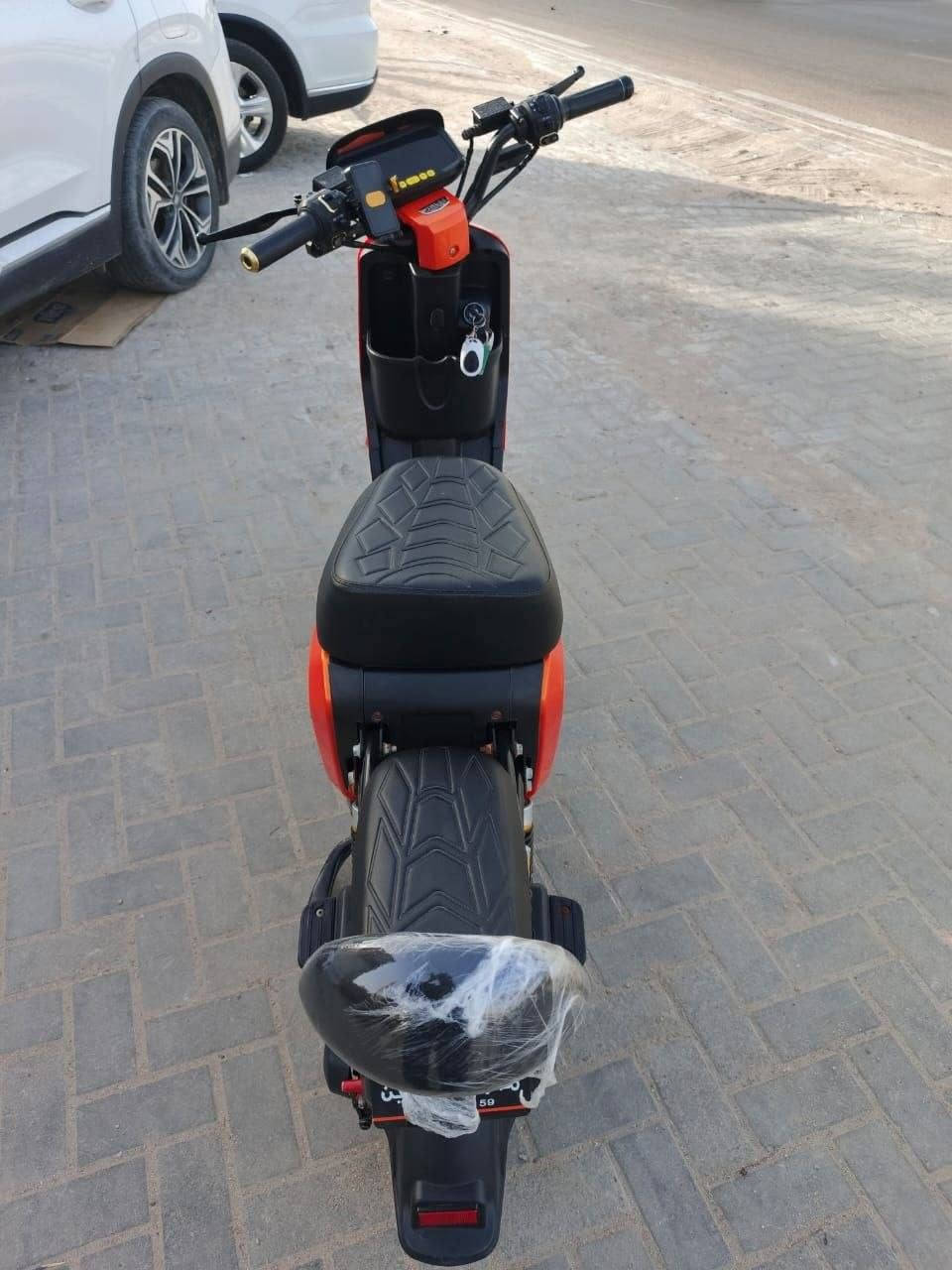 السلام عليكم
ار 9 مديل 2026  حديث 
5 بطاريات حجم كبير 32 امبير ونلي الاصلي ابلاد دراجه مكفوله غراضها كامله سله ومرايات وكفات وشاحنه الاصليه ابلاد وياها سويجين وبصمتين وكارت 
كهربائيات كلهه شغاله لايت عالي وناصي دبل اشاره اشاره يمنه ويسره وهورن وبلوتوث ام بي ثري 
السعر 450 بيع مستعجل 
عنوان بصره شارع القائد قرب حسينيه  الزهراء واتساب  ***********
