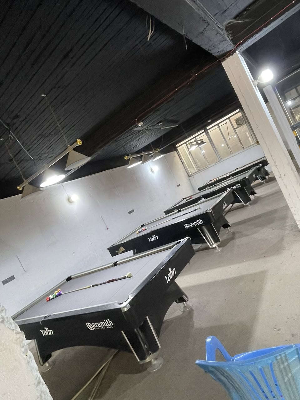 السلام عليكم 4ميوزه اخوات مثل ما موضح للبيع او مراوس بسوبر ماستر نظيفات المكان كربلاء ***********
