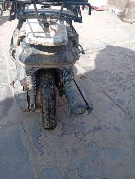 دراجه فراشه للبيع جوم حديد 
طفت فجاه  
كفراتها موجوده عدي 
الشراي يتصل***********
او يدخل خاص
