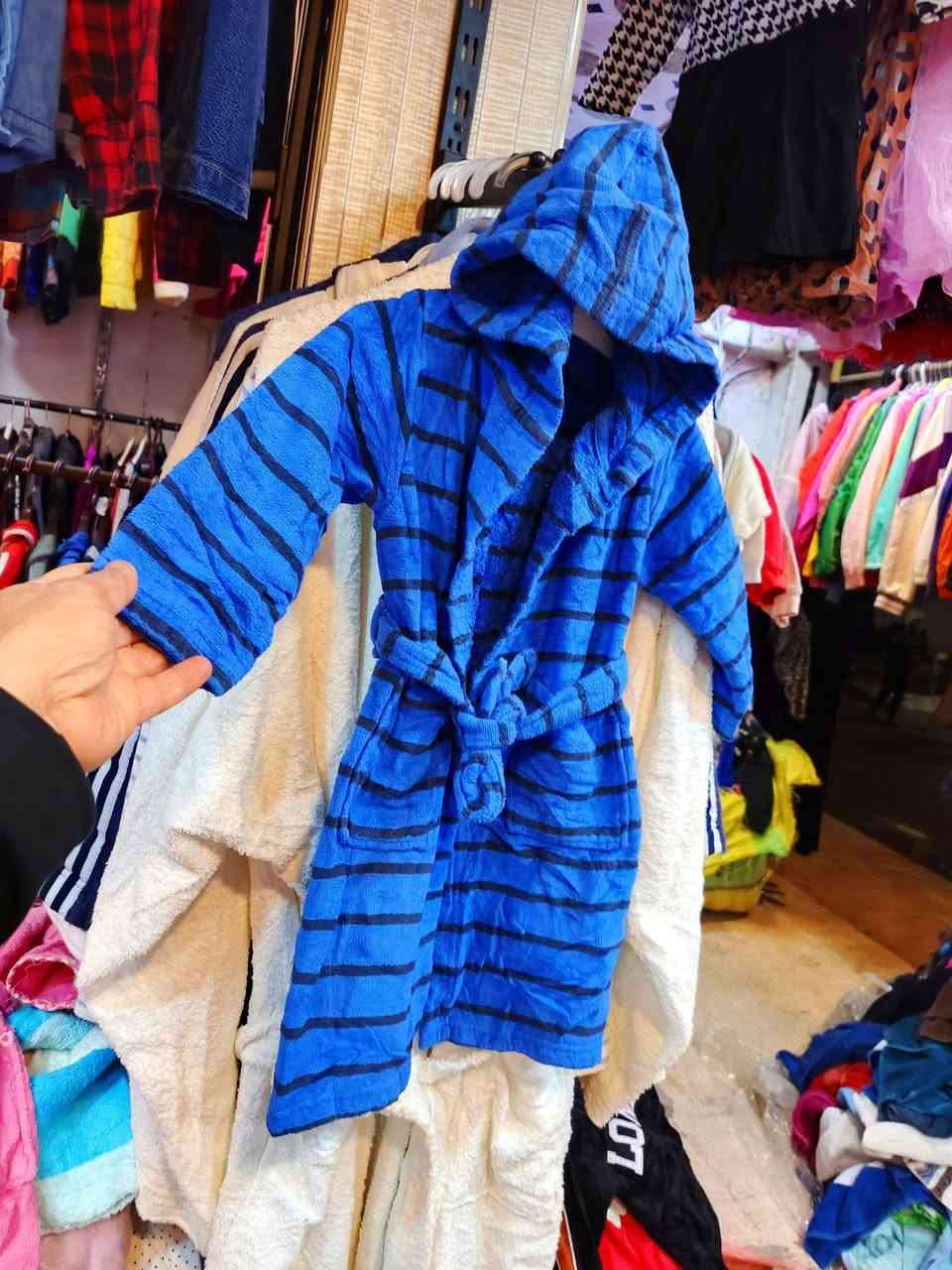 السبت ✨
وصلنا برنص رجالي ونسائي وأطفال خاولي ألماني درجه اولى💥 جميع الأحجام متوفره العنوان /موصل حي سومر مقابل صيدلية عطر الشام بعد مطعم سومر ثالث فرع عل يمين أول محل بل فرع عل يسار أهلآ وسهلآ بل جميع👇
أكتب👈 تم ليصلكم كل ما هو جديد👇
للأستفسار***********
واتساب ***********
